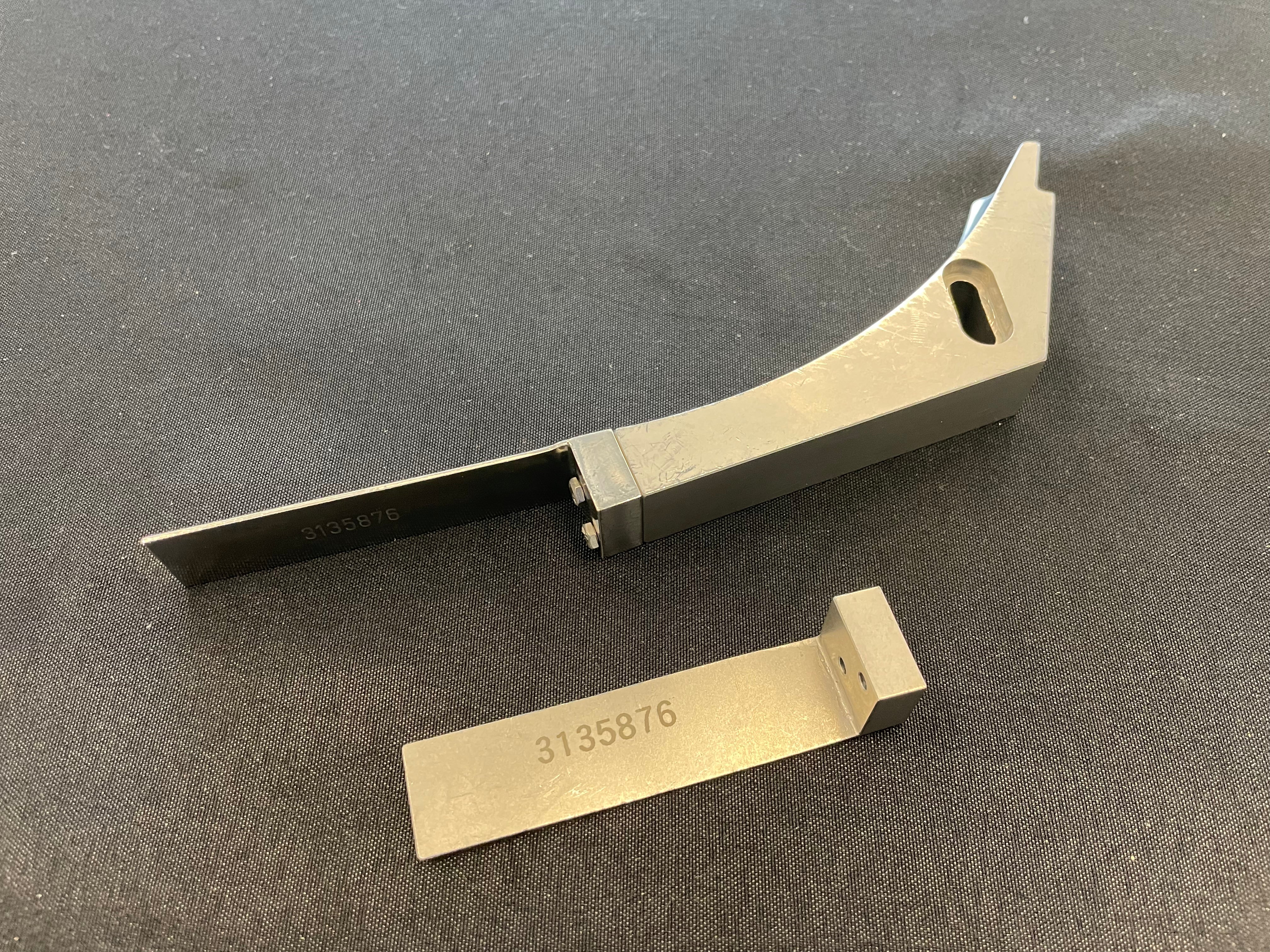 Ejection Assembly Guide with Scraper for Fette 3090 and 3200