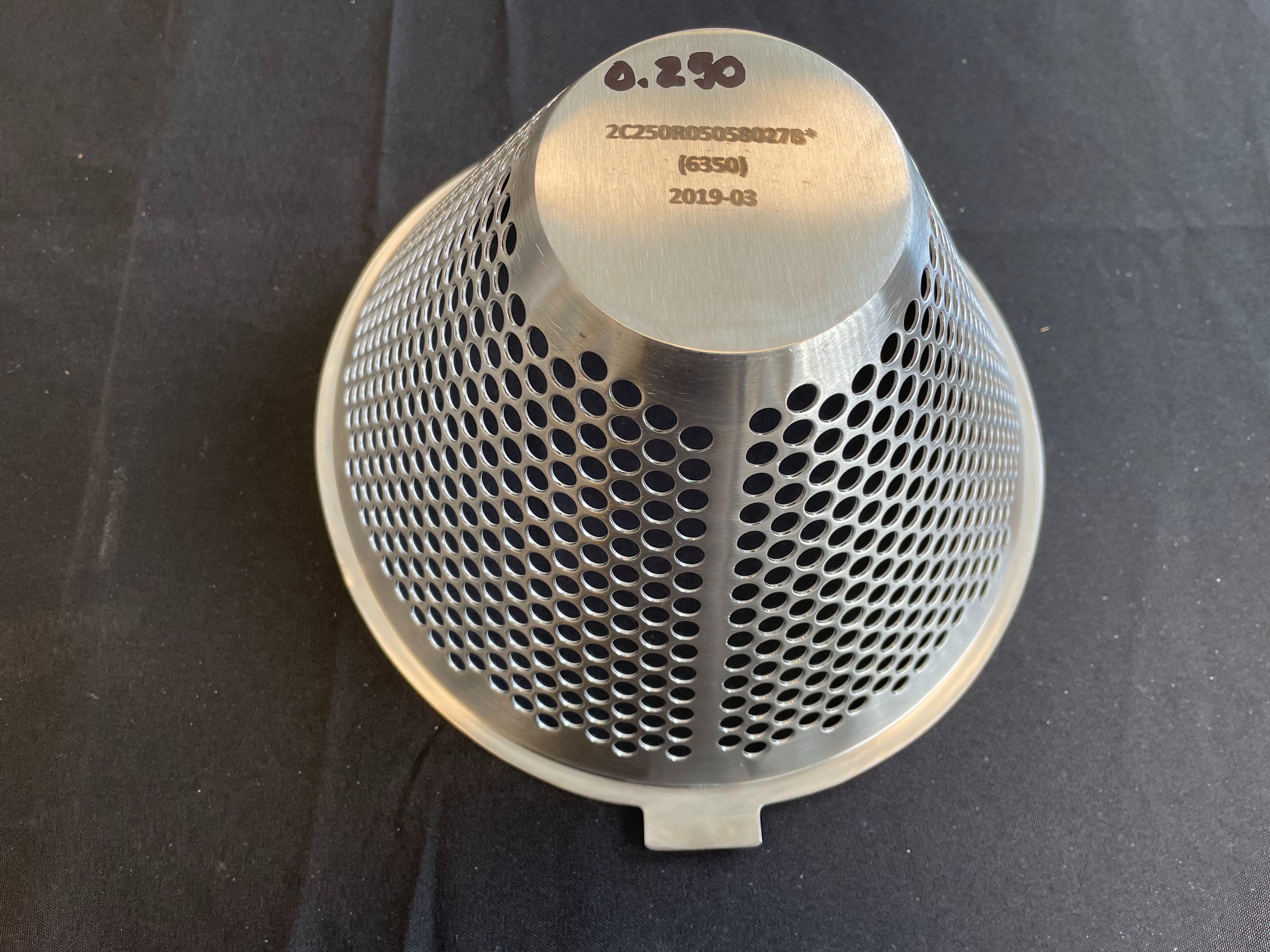 0.250" Round Screen for Quadro 194 Comil