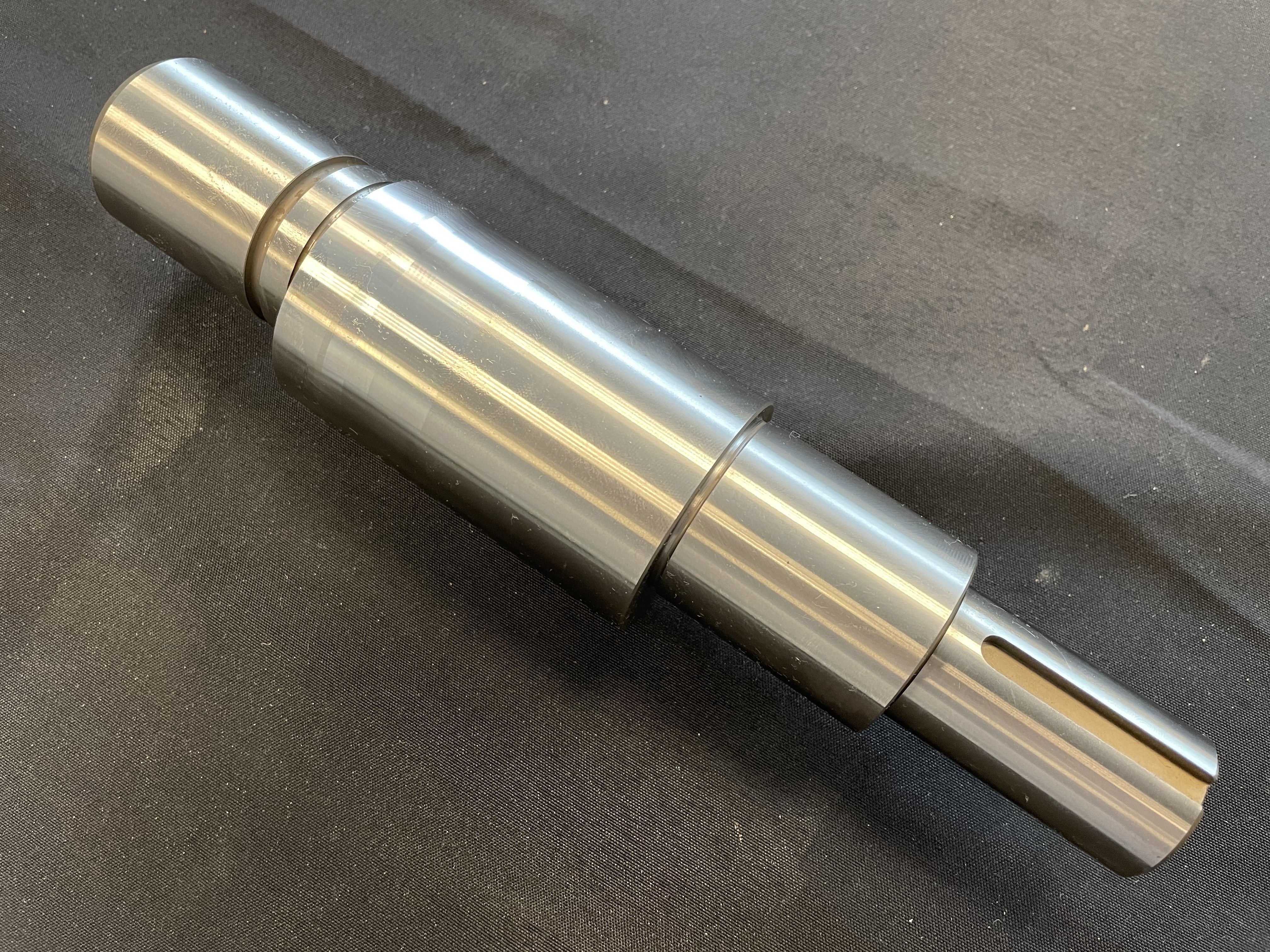 Lower Roll Shaft for Stokes 328