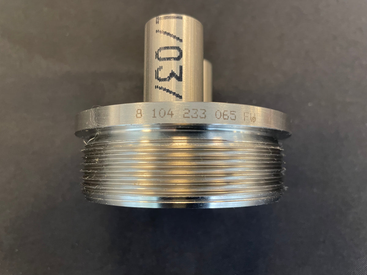 Connection for Vacuum Filter  8 104 233 065