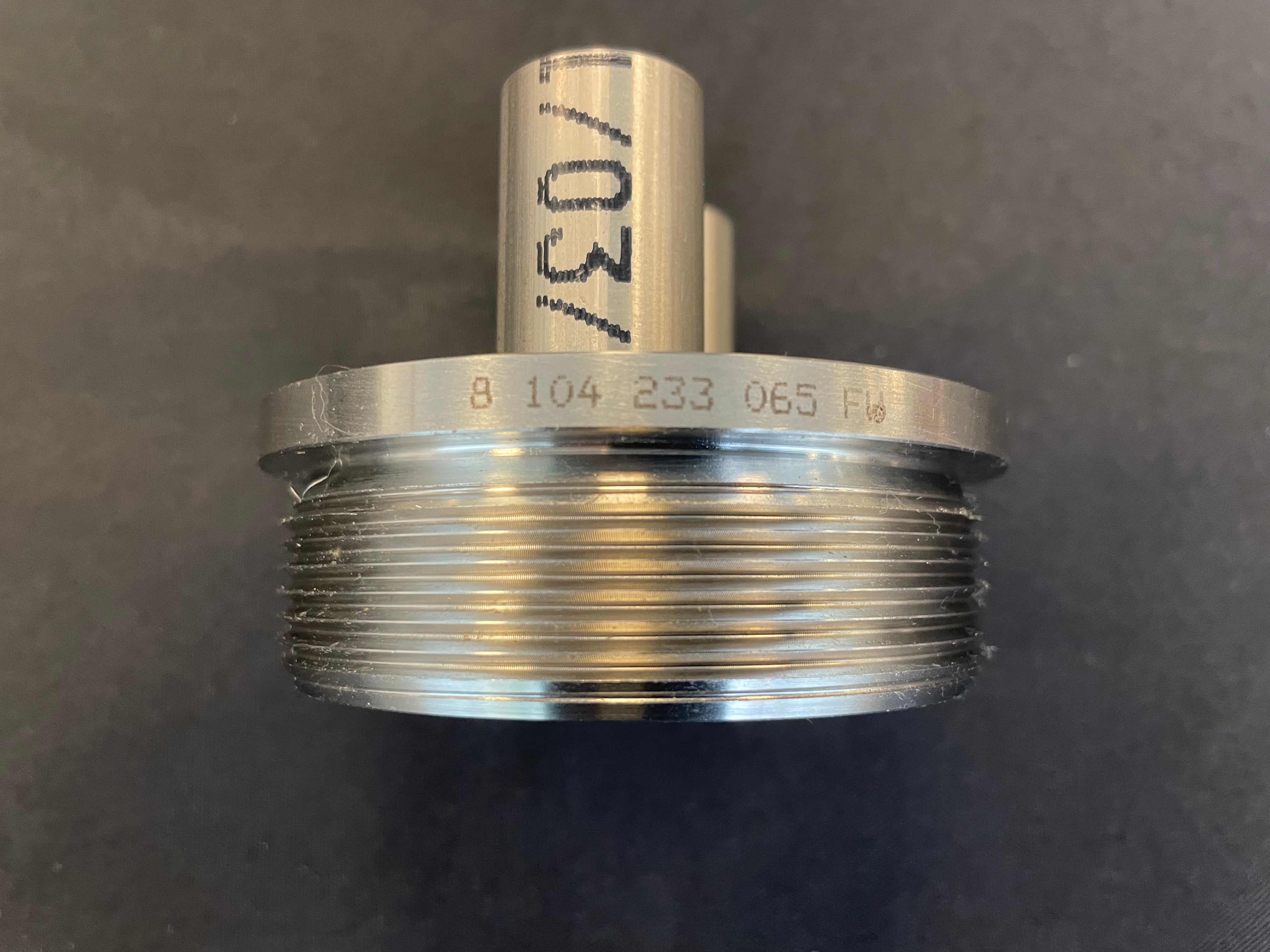 Connection for Vacuum Filter  8 104 233 065