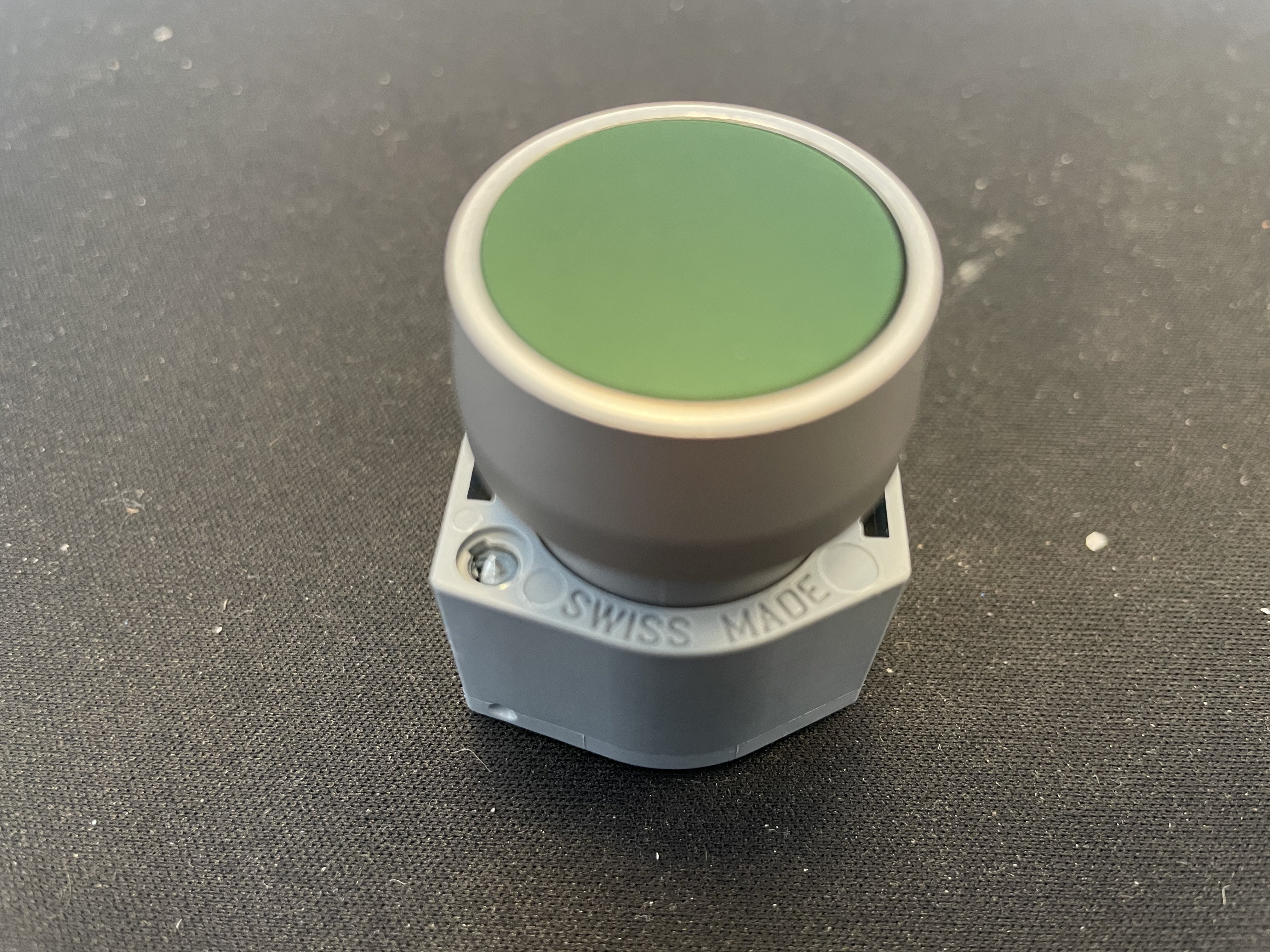 Green Pushbutton for Manesty Betapress